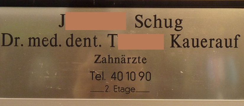 Kau‘ er auf dem Zahn herum